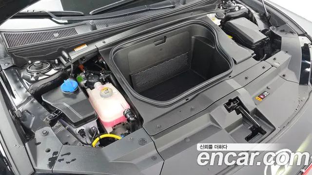 Hyundai Ioniq 6 — Фото автомобиля 9