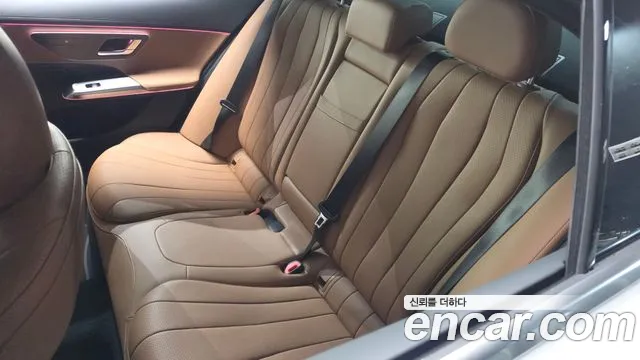 Mercedes-Benz E-Class W214 — Фото автомобиля 30