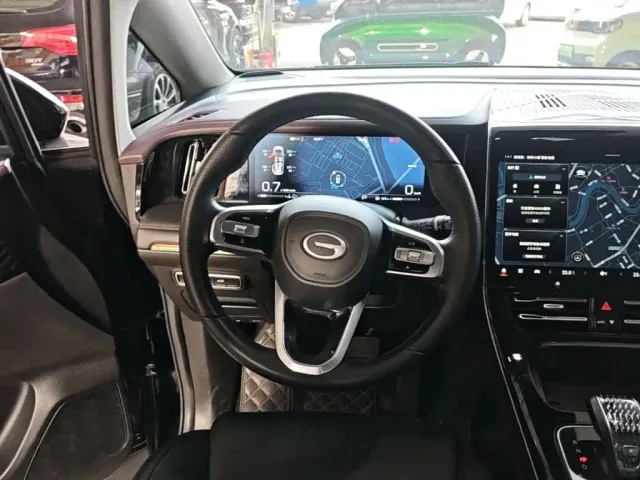 GAC Trumpchi M8 — Фото автомобиля 10