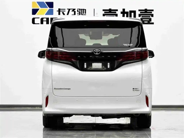 Toyota Alphard 2024 Hybrid 2.5L Ultimate Enjoyment Edition — Фото автомобиля 5