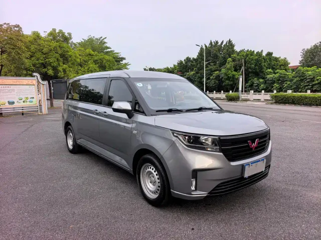 Wuling Zhengcheng — Фото автомобиля 3