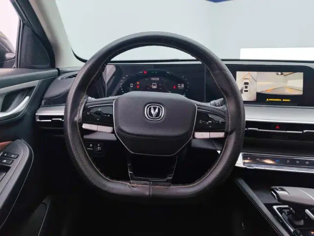 Changan Eado — Фото автомобиля 15