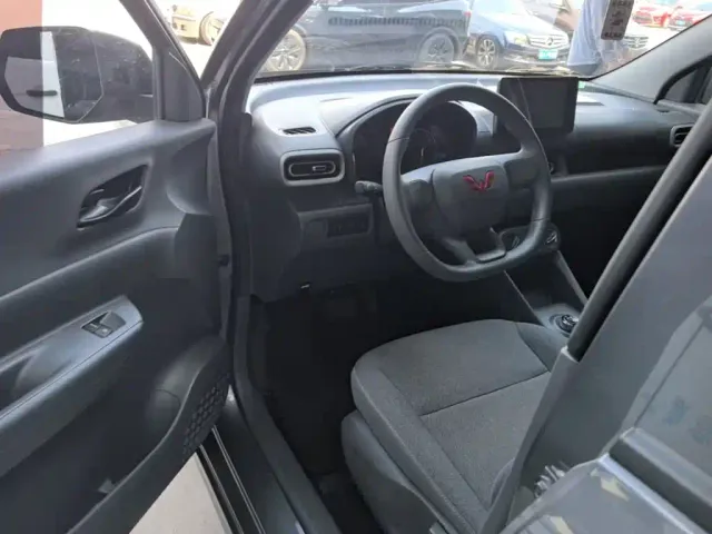 Wuling Hongguang — Фото автомобиля 15