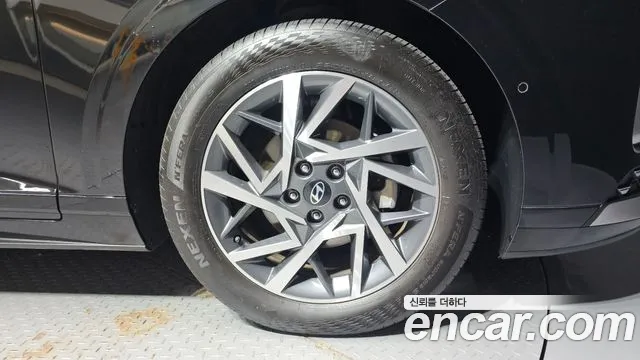 Hyundai Grandeur GN7 — Фото автомобиля 6