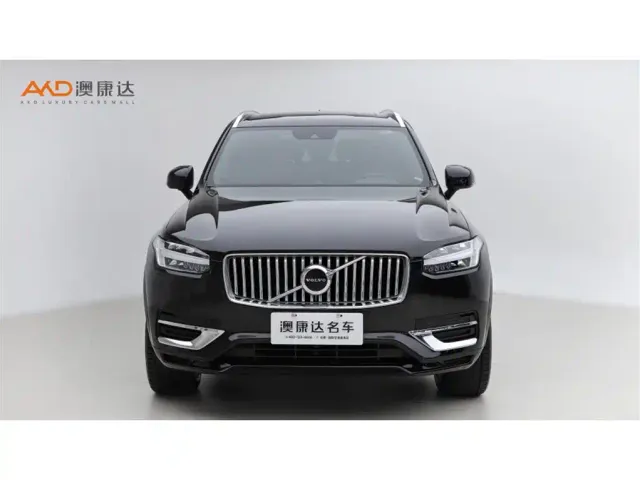 Volvo XC90 — Фото автомобиля 2