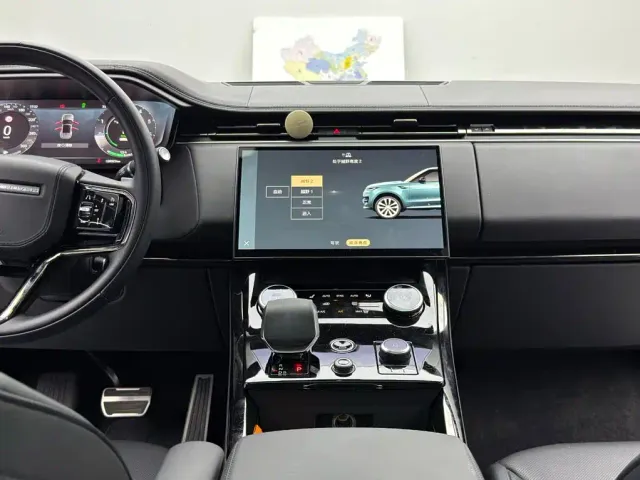 Land Rover Range Rover Sport — Фото автомобиля 11