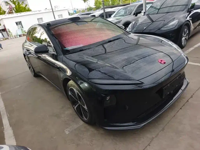 Nio ET5 Touring — Фото автомобиля 3