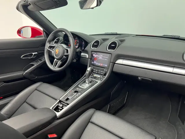 Porsche 718 — Фото автомобиля 13