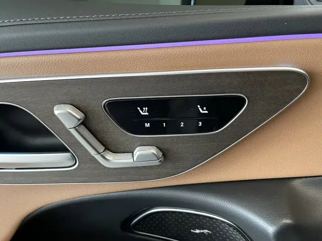 Mercedes-Benz E-Class — Фото автомобиля 23