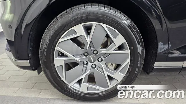 Genesis GV70 Electrified GV70 — Фото автомобиля 2