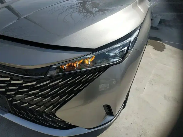 Roewe RX5 — Фото автомобиля 23