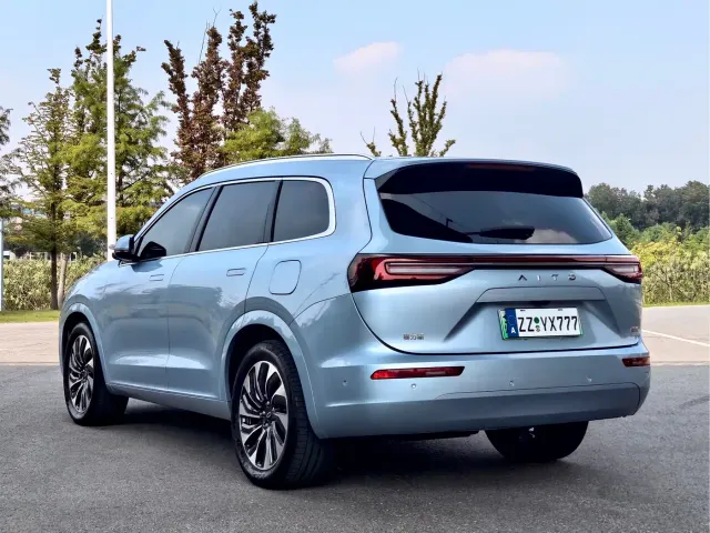 Aito M7 — Фото автомобиля 17