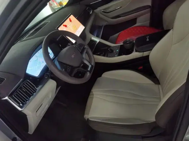 BYD Song PLUS — Фото автомобиля 9