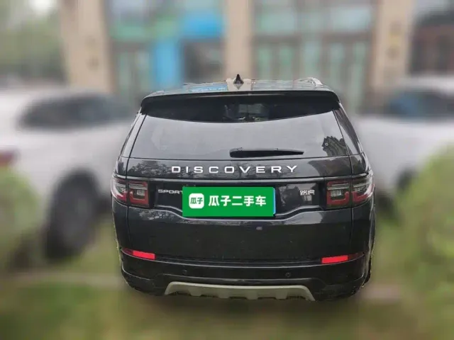 Land Rover Discovery Sport — Фото автомобиля 3