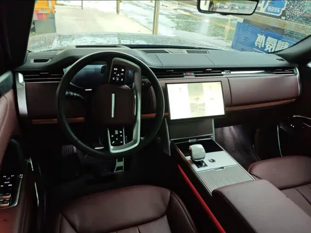 Land Rover Range Rover — Фото автомобиля 7