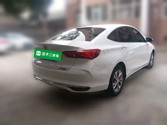 Buick Verano — Фото автомобиля 4