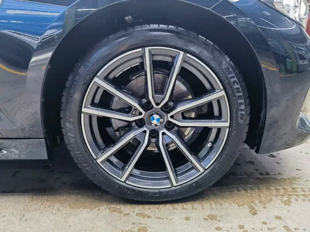 BMW 3 Series — Фото автомобиля 19