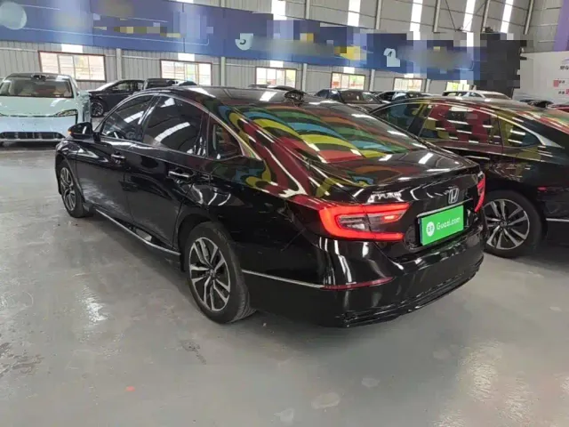 Honda Accord — Фото автомобиля 4