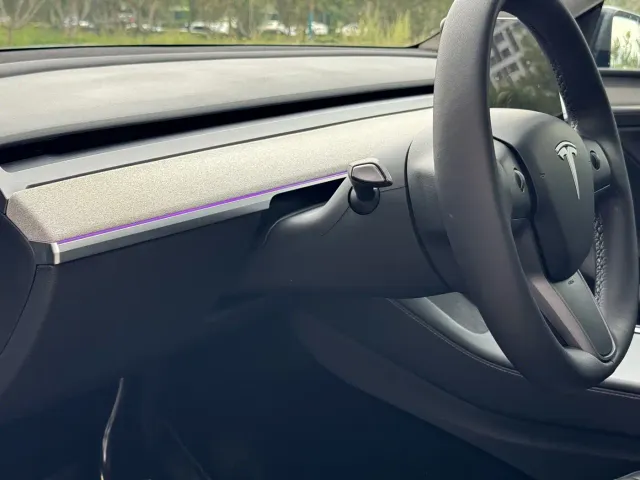 Tesla Model Y — Фото автомобиля 14
