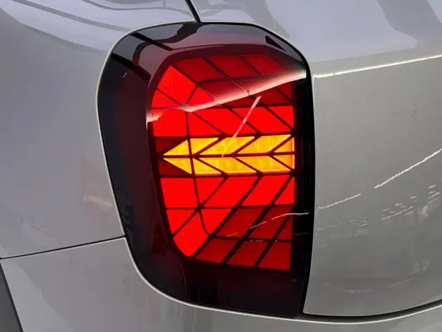 MINI Electric MINI ACEMAN — Фото автомобиля 10