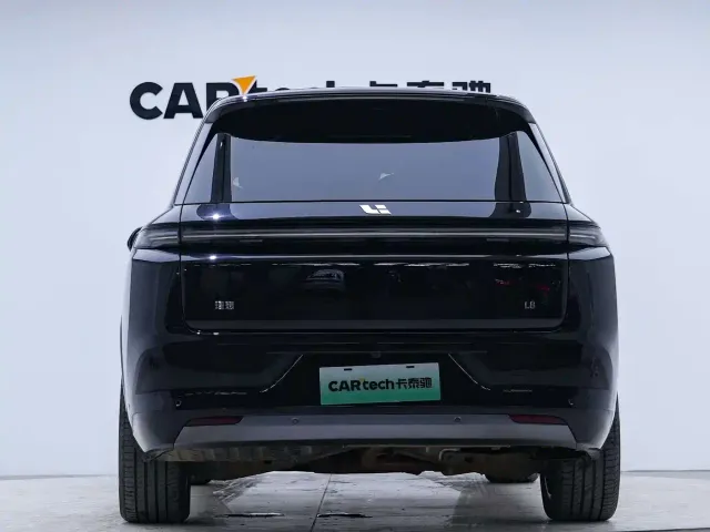 Li Auto L8 — Фото автомобиля 4
