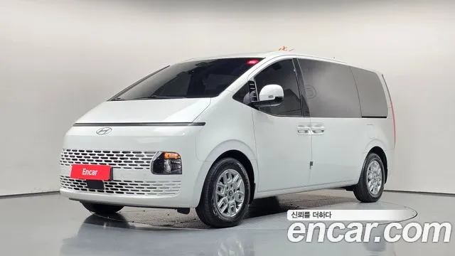 Фотография автомобиля — Hyundai Staria