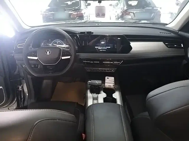 Changan X7 Plus — Фото автомобиля 9