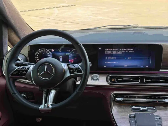 Mercedes-Benz V-Class — Фото автомобиля 21