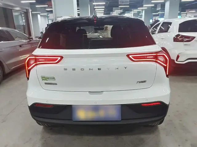 Geely Geometry E Firefly — Фото автомобиля 5