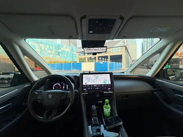 Toyota Vellfire — Фото автомобиля 6