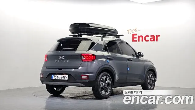 Hyundai Venue — Фото автомобиля 2
