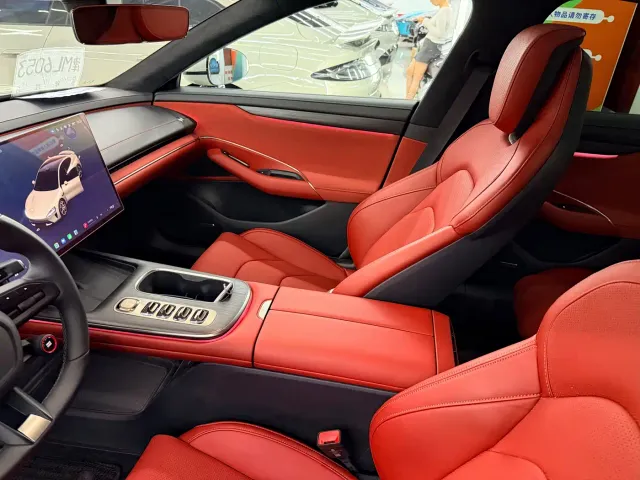 Xiaomi Auto Xiaomi SU7 2024 AWD Extended Range Advanced Smart Driving Max Edition — Фото автомобиля 6