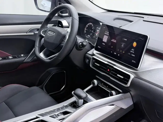 Geely Binyue — Фото автомобиля 9