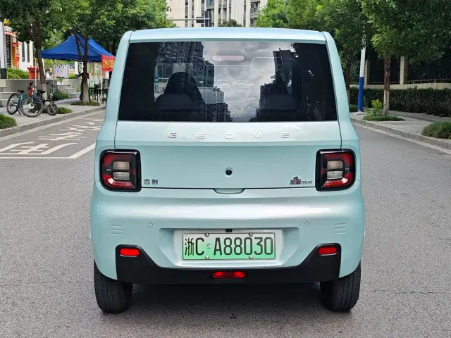 Geely Panda — Фото автомобиля 4