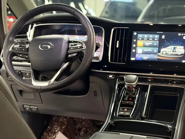 GAC Trumpchi Trumpchi M8 2023 Leading Series 390T Prestige Edition — Фото автомобиля 8