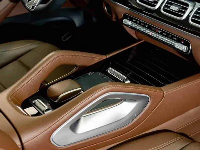 Mercedes-Benz GLE-Class — Фото автомобиля 23