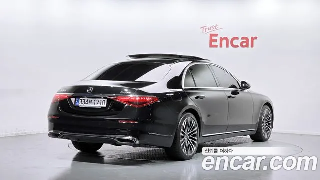 Mercedes-Benz S-Class — Фото автомобиля 2
