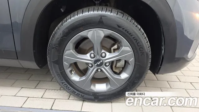 Kia Seltos — Фото автомобиля 6