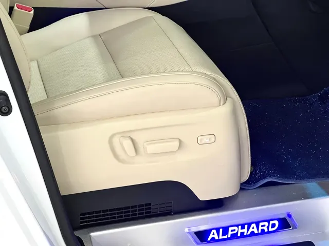 Toyota Alphard 2021 Hybrid 2.5L Luxury — Фото автомобиля 28