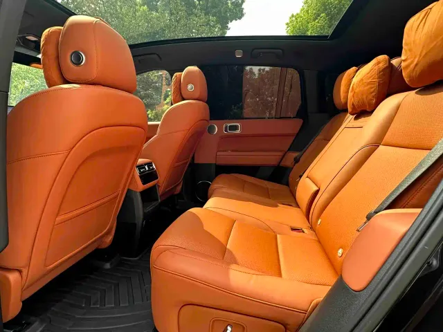 Li Auto L6 — Фото автомобиля 14