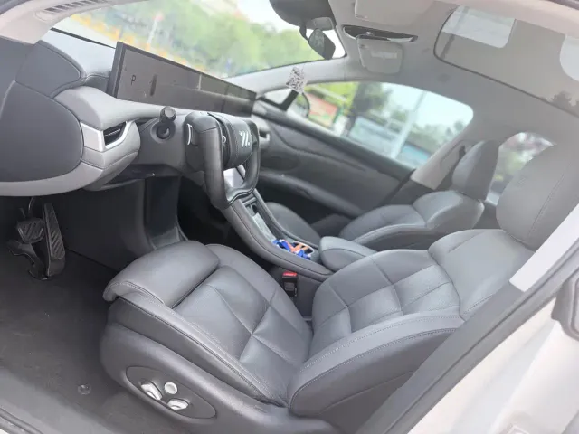 IM Motors LS6 — Фото автомобиля 7