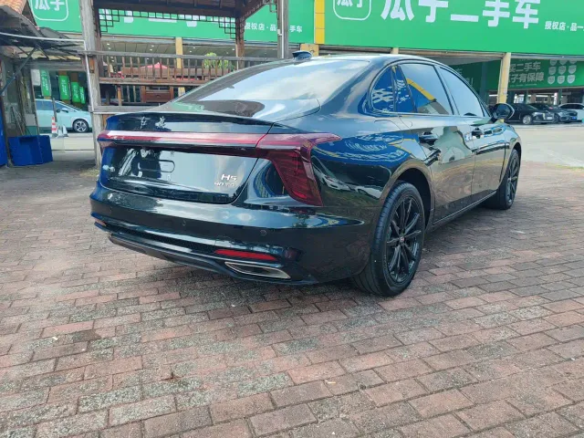 Hongqi H5 — Фото автомобиля 7