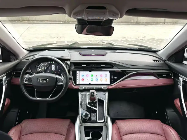 Geely Boyue — Фото автомобиля 9