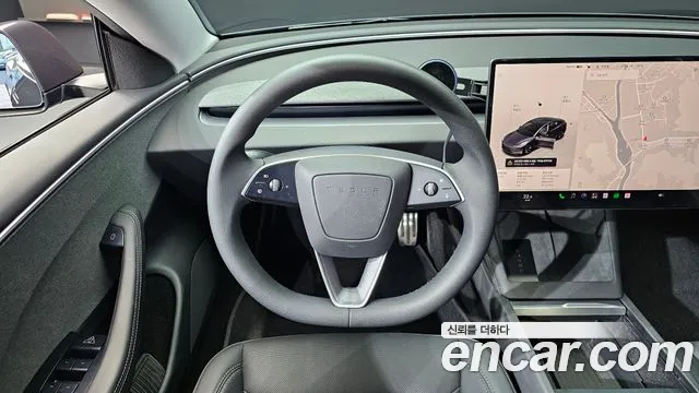 Tesla Model 3 — Фото автомобиля 13