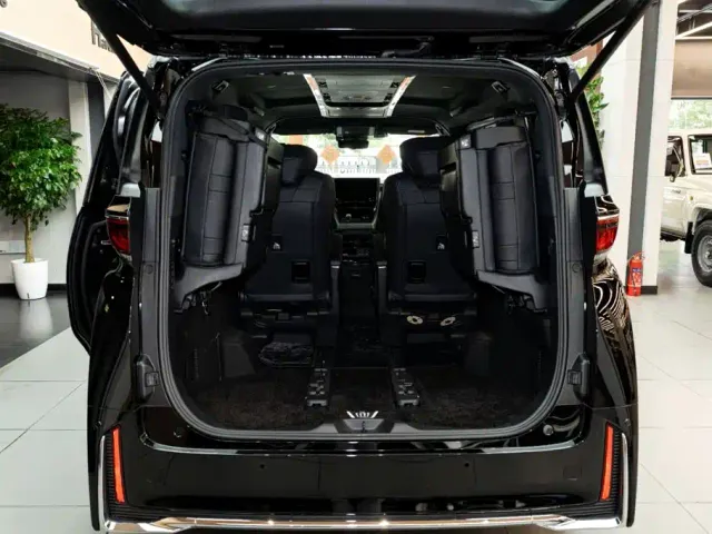 Toyota Vellfire — Фото автомобиля 7