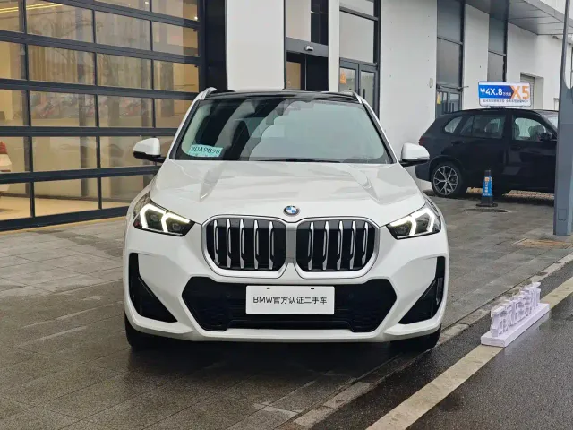 BMW X1 — Фото автомобиля 2