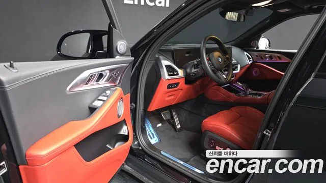 BMW XM — Фото автомобиля 10