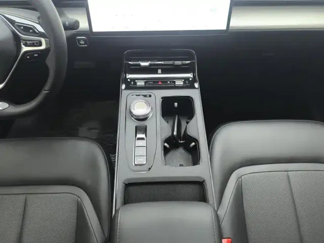 Wuling Starlight — Фото автомобиля 16