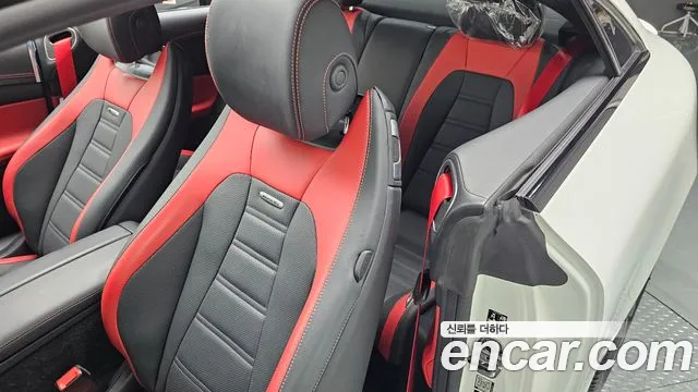 Mercedes-Benz E-Class — Фото автомобиля 18