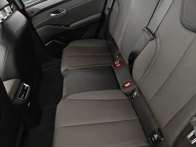 BYD Qin L — Фото автомобиля 16